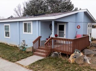 2550 SW Yarrow Creek Dr, Redmond, OR 97756