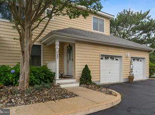 17 Catalina Dr, Linwood, NJ 08221