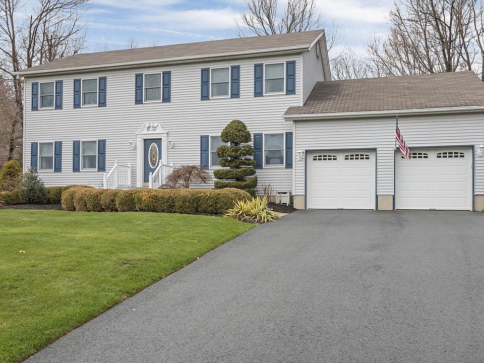 1st image of 93 Winchester Dr