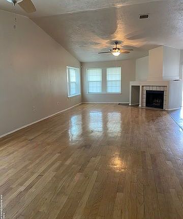5th image of 2103 Farmsville Dr