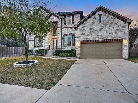 2nd image of 808 Arrowhead Trl