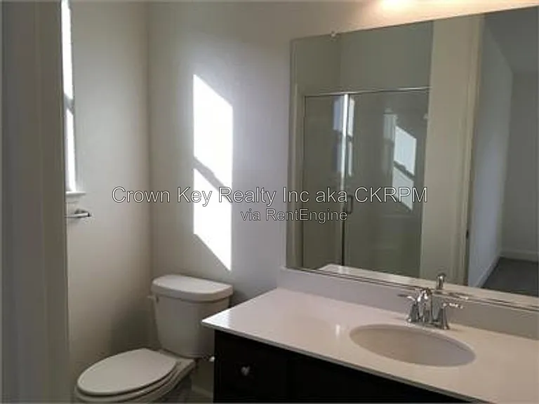 3831 Comstock Pl — Photo 10