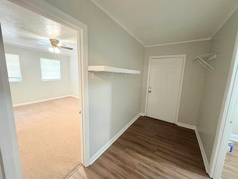 2922 Oakwood Dr — Photo 10