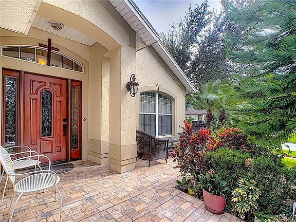 3rd image of 499 Shady Creek Ln