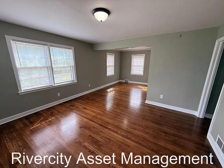 3305 Hendricks Ave — Photo 3