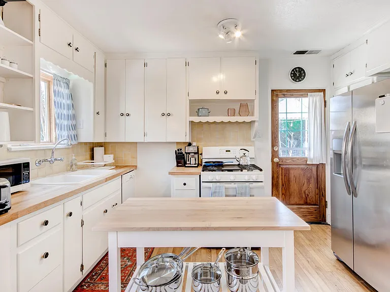 318 Bryn Mawr Dr SE — Photo 18