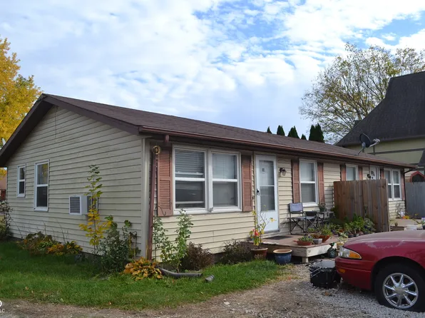 216 E Main St, Ladoga, IN 47954