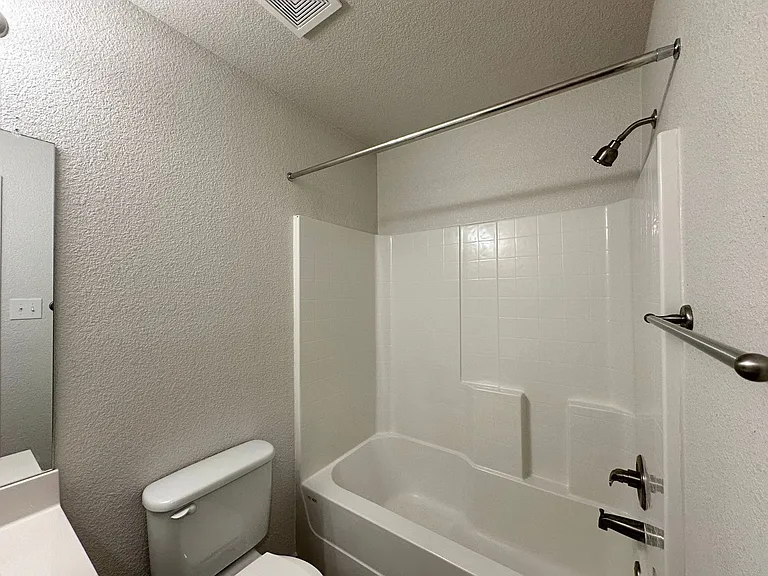 1801 Clovis Dr — Photo 15