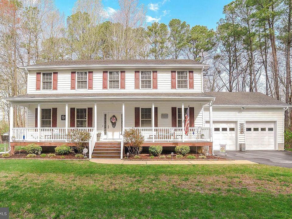 1st image of 45980 Fairfax Ln
