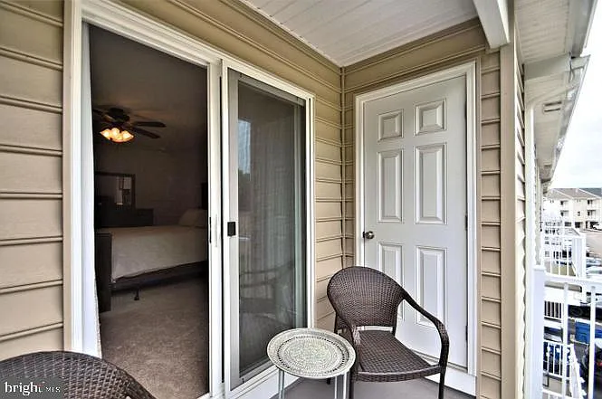 3002 Davenport Way — Photo 4