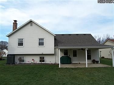3rd image of 295 Crestview Dr