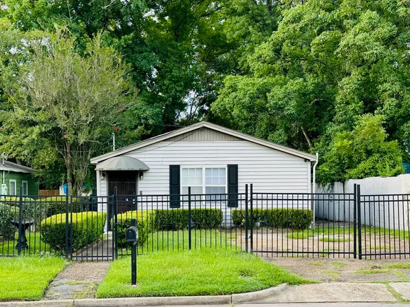 1554 Forrest St, Mobile, AL 36605