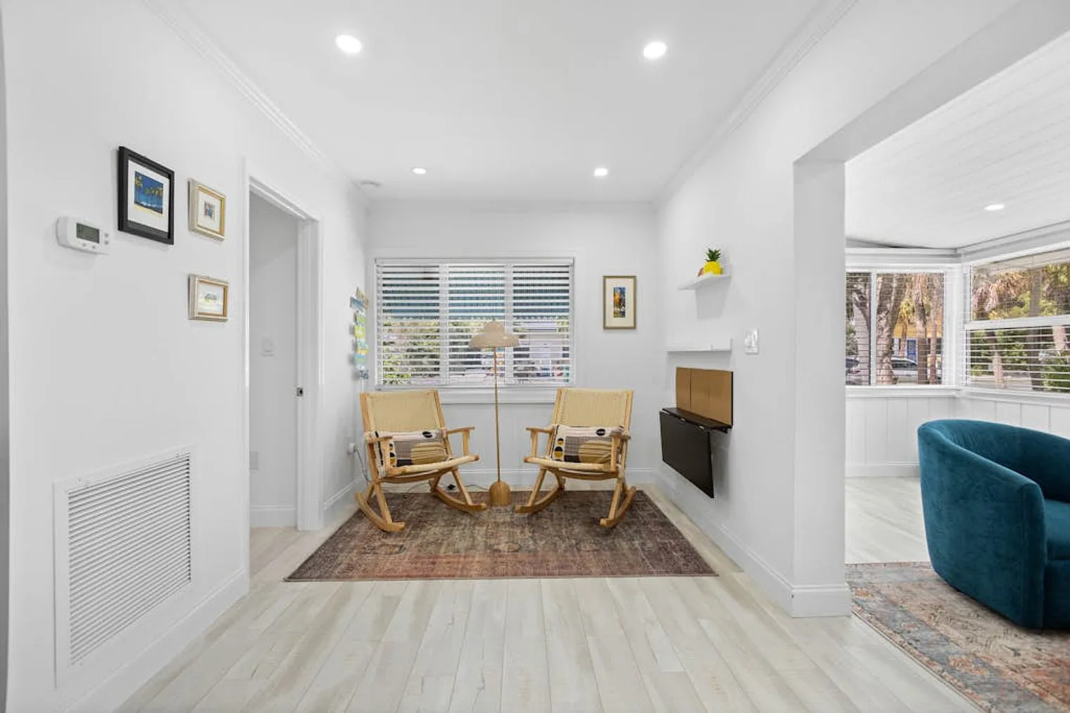 3 bed, 2.0 bath, 1313 sqft, $4,428 — Photo 4