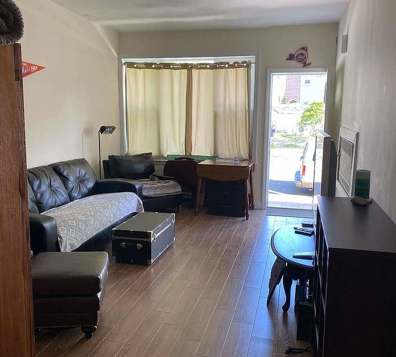 1st image of 2148 Hazen St #2