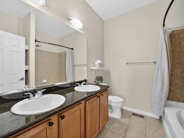 4100 Albion St #605 — Photo 9
