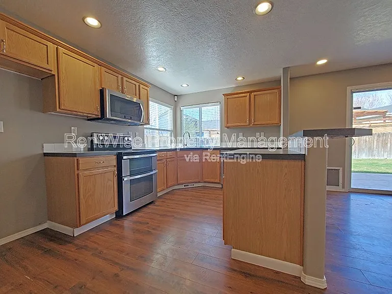 8260 W Dulcimer St — Photo 6