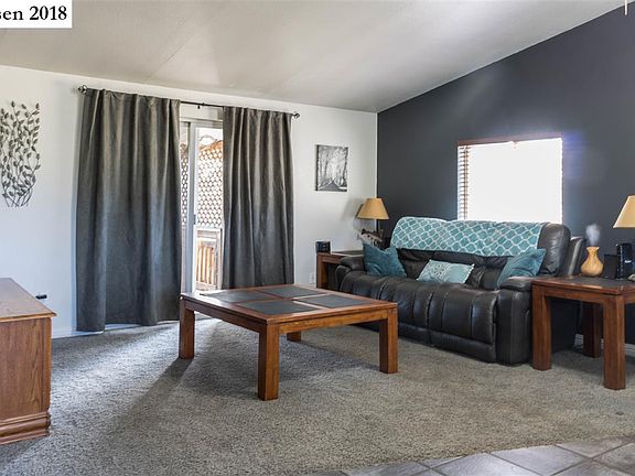 2nd image of 699 Sierra St #845
