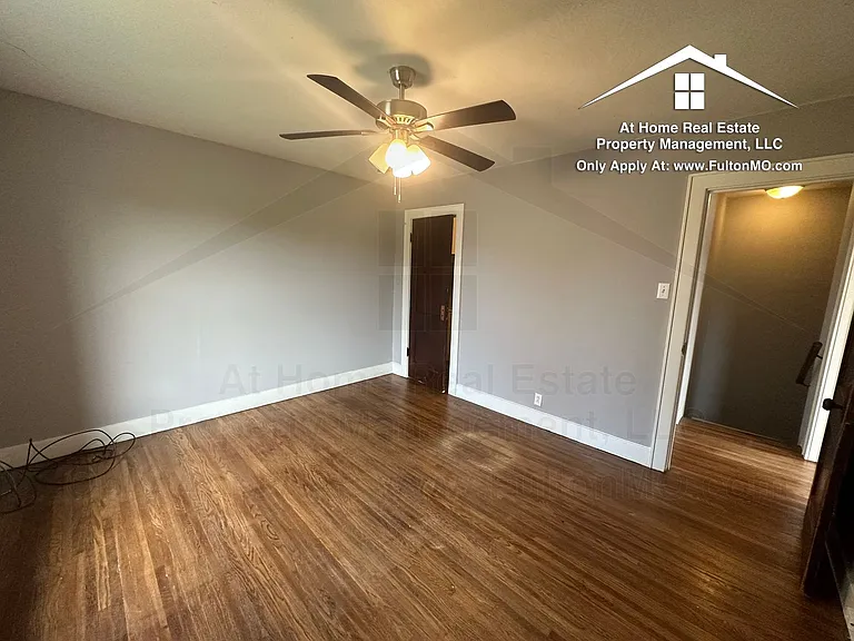 835 Nichols St — Photo 23