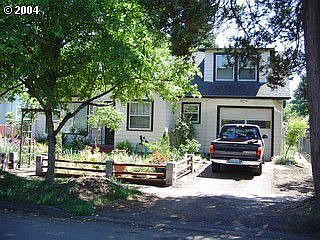 2nd image of 1105 A St