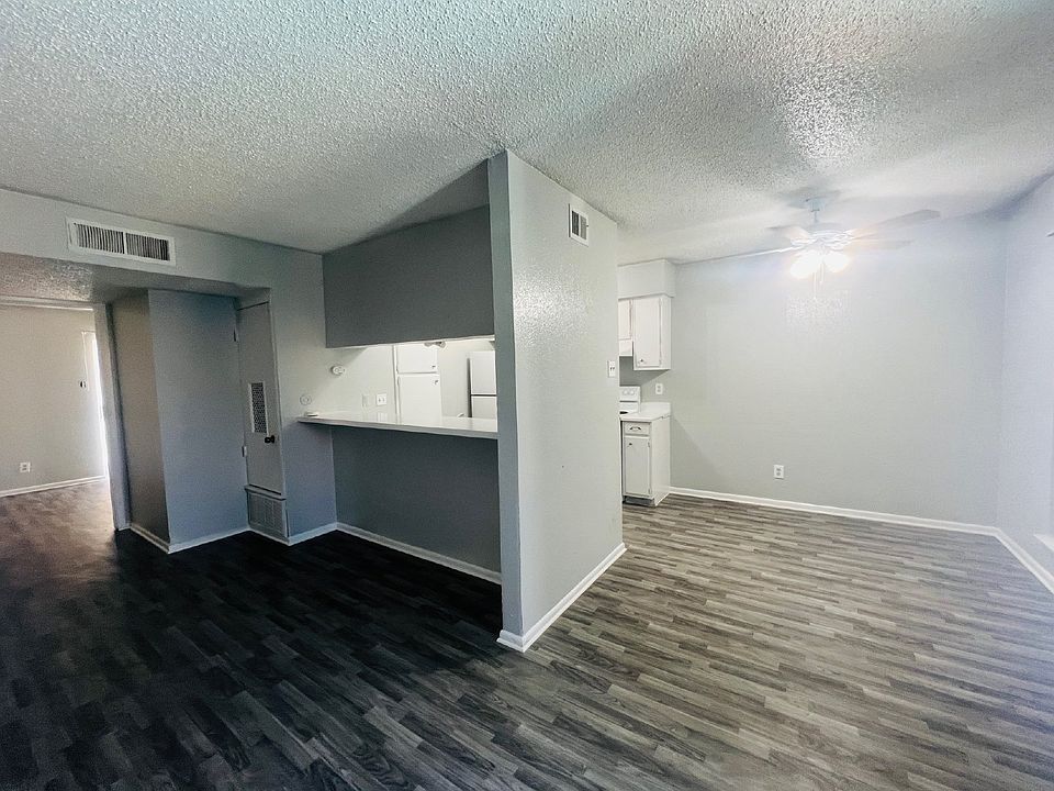 2nd image of 6929 Timber Meadow St #101