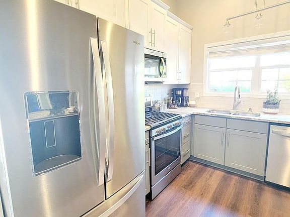 5th image of 4640 Centrebrook Cir