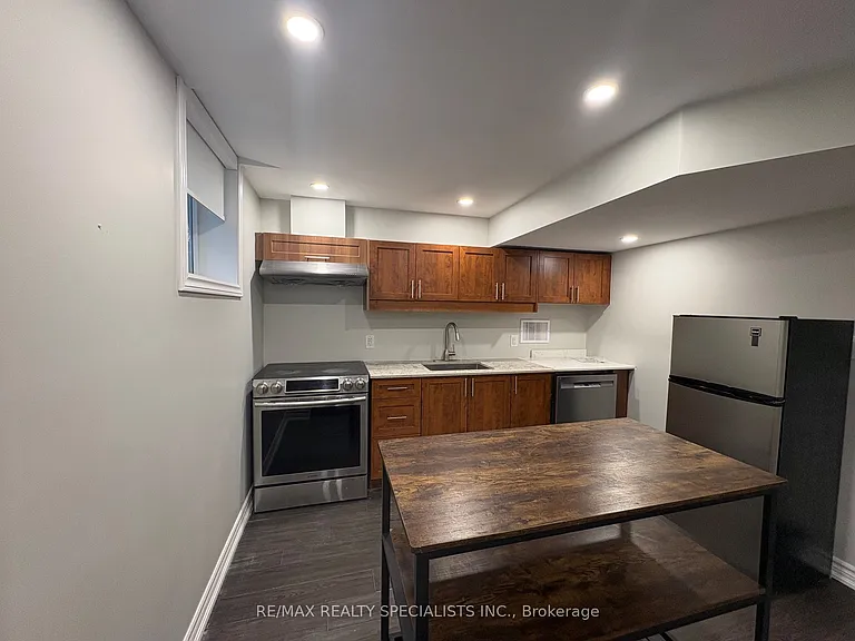 6772 Longview Pl #BASEMENT — Photo 7