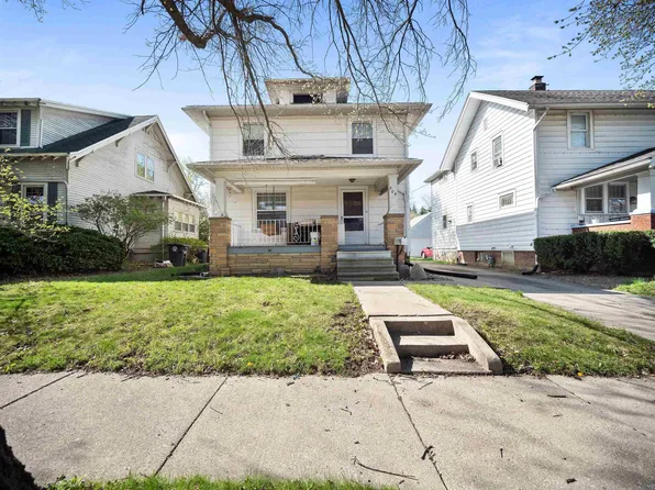 204 Lexington Ct, Fort Wayne, IN 46806