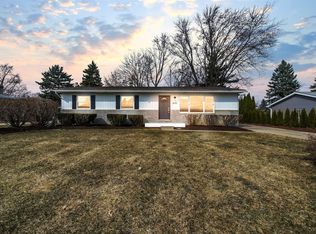 8055 Cortez Dr, Brighton, MI 48114