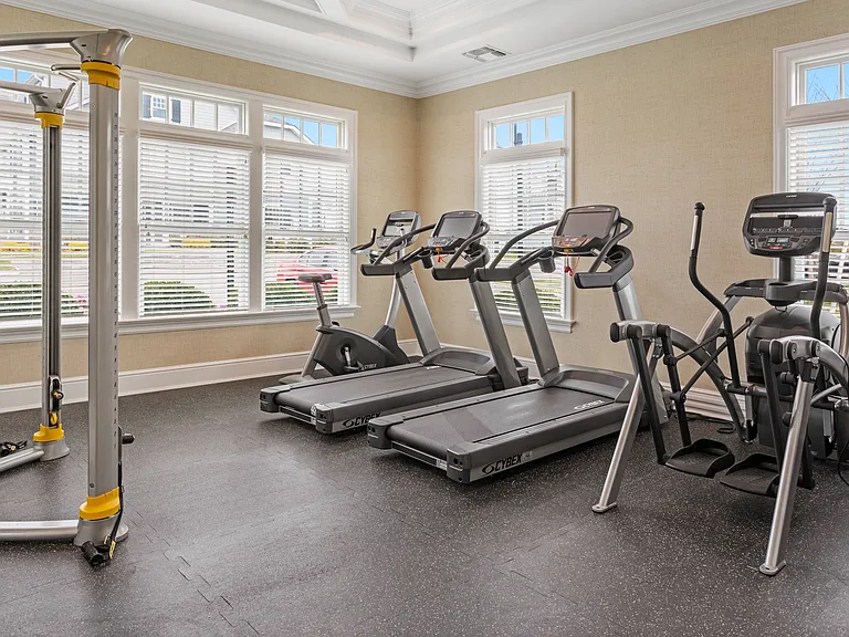 15 Village Green Dr — Photo 25