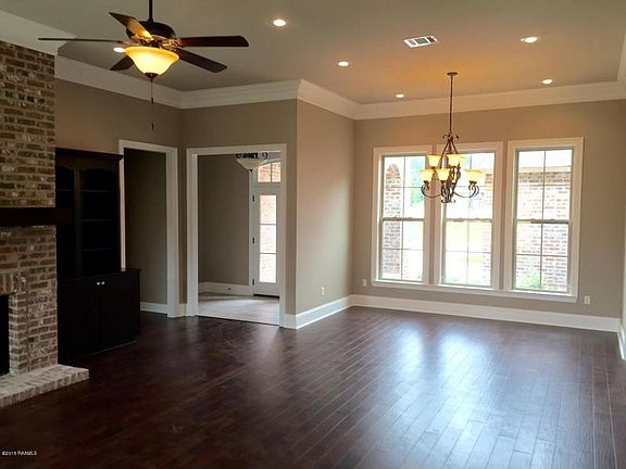 3rd image of 104 Bennington Ln