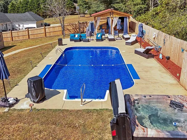 430 Meadowood Ave, Winfield, AL 35594