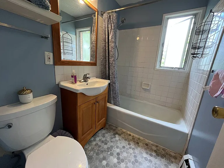 2252 N Triphammer Rd — Photo 8