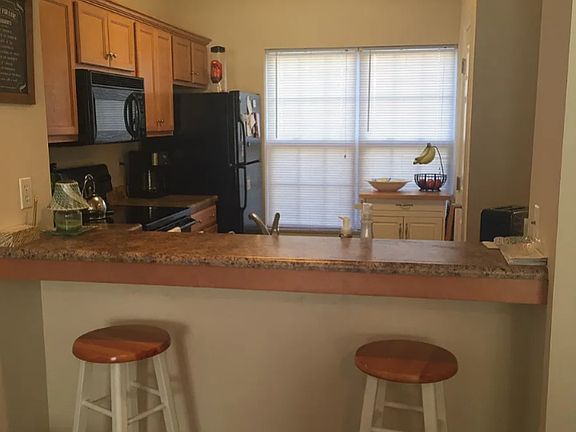 4th image of 146 Laurel Crest Dr #146