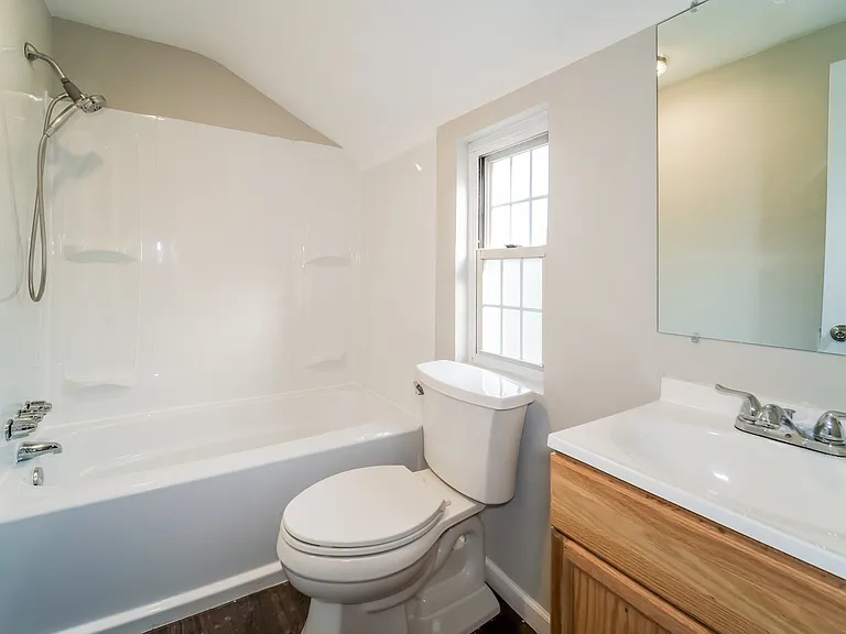 602 Lamarido St — Photo 8