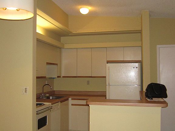 5th image of 9709 Hammocks Blvd APT 201