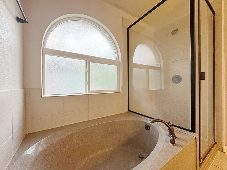 1804 Laminar Creek Rd — Photo 10