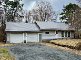 697 Wooddale Rd, East Stroudsburg, PA 18302