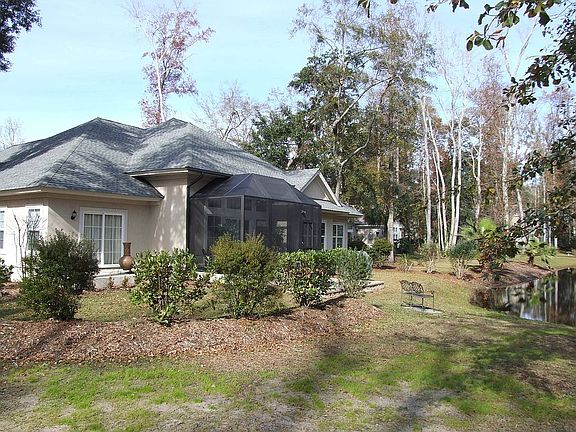 1st. Screen Enclosure