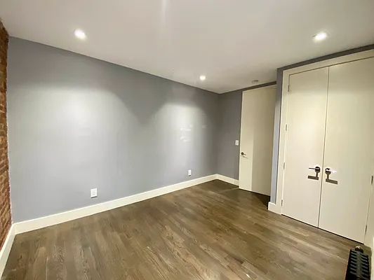 Rented by Bruma Realty LLC | media 15