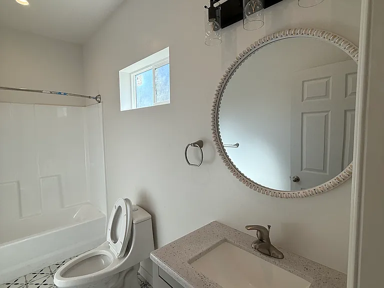 20352 Sherman Way — Photo 36