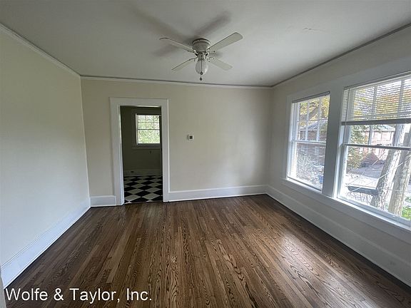 4th image of 604 S Waccamaw Ave