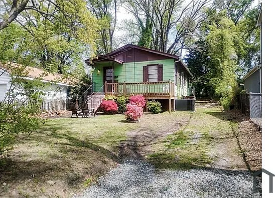 422 Beech St — Photo 1