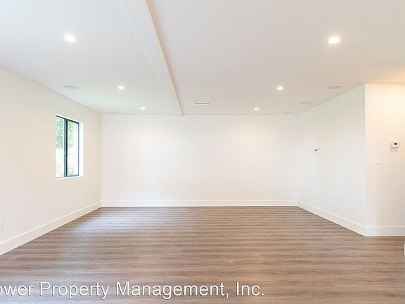 4th image of 581 E Hillsdale St #8700909