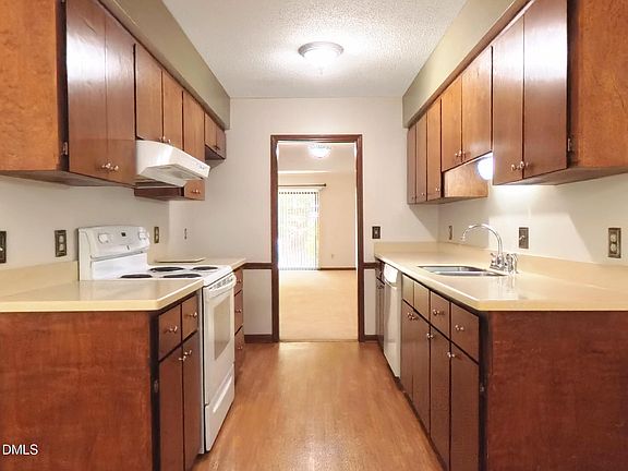 5th image of 5867 Branchwood Rd