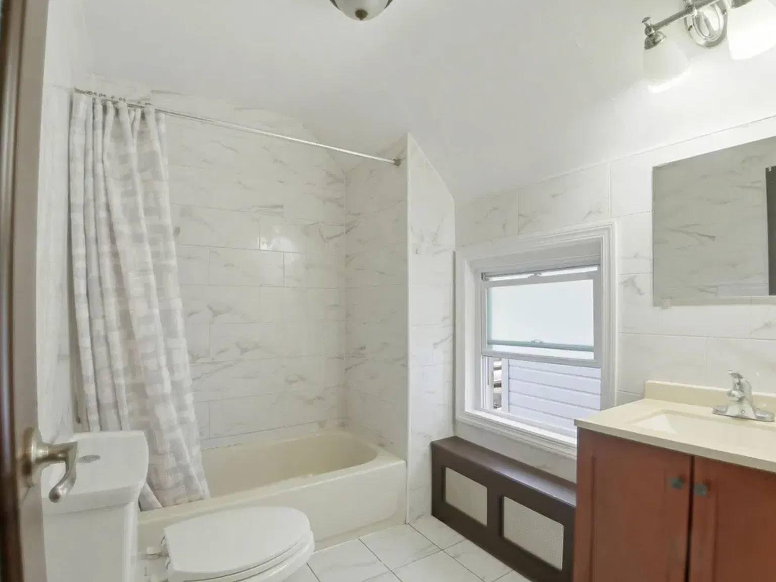 Studio, 400 sqft, $1,100 — Photo 4