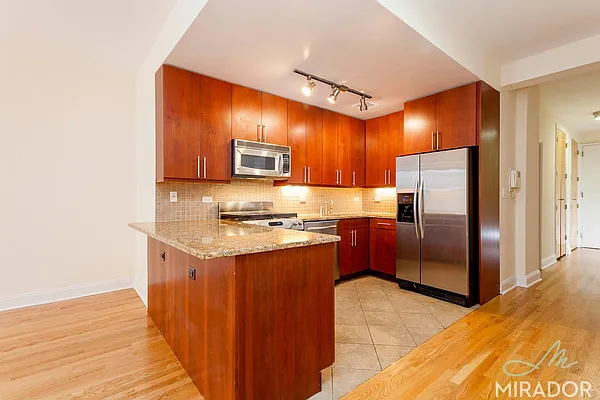 Rented by Mirador Real Estate | media 3