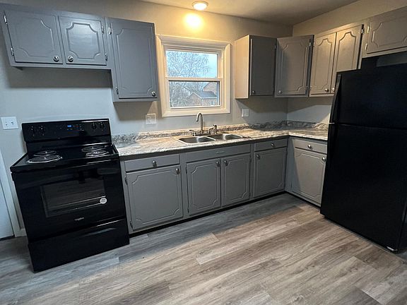 4th image of 1317 W 33rd St