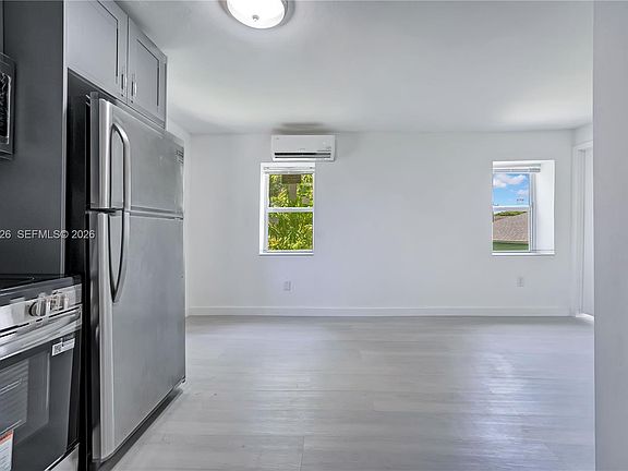 5th image of 769 NW 10th St APT 4