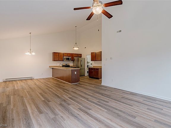 5th image of 2477 Waterford Pointe Dr
