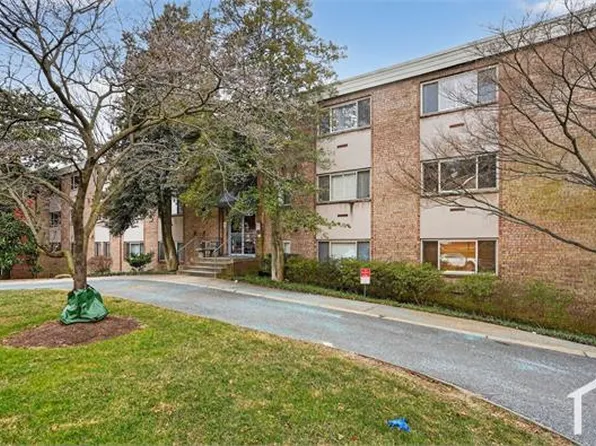 4570 Macarthur Blvd NW, Washington, DC
